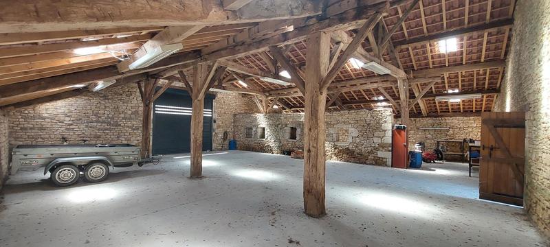 Maison - 229 m² - 3 pièces