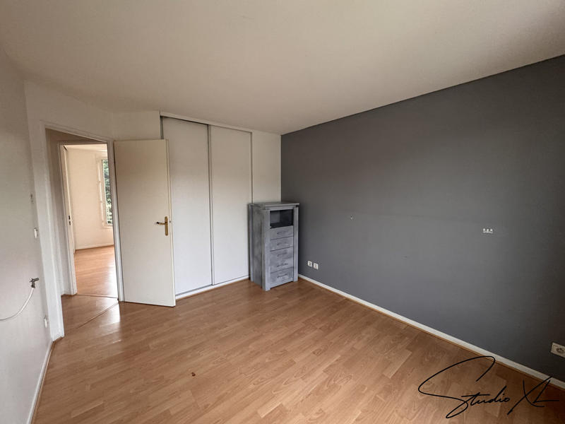 Maison traditionnelle - 121 m² - 7 pièces