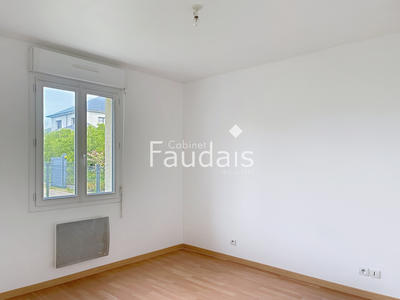 Maison - 99 m² - 5 pièces