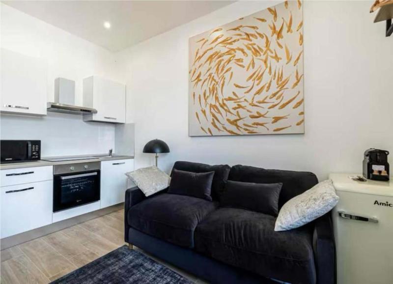 Immeuble - 275 m² - 17 pièces