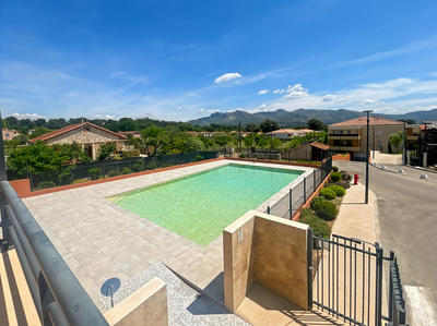 Appartement - 82 m² - 4 pièces