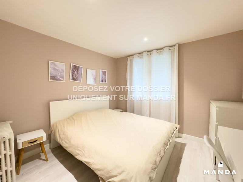 Chambre - 10 m² - 5 pièces
