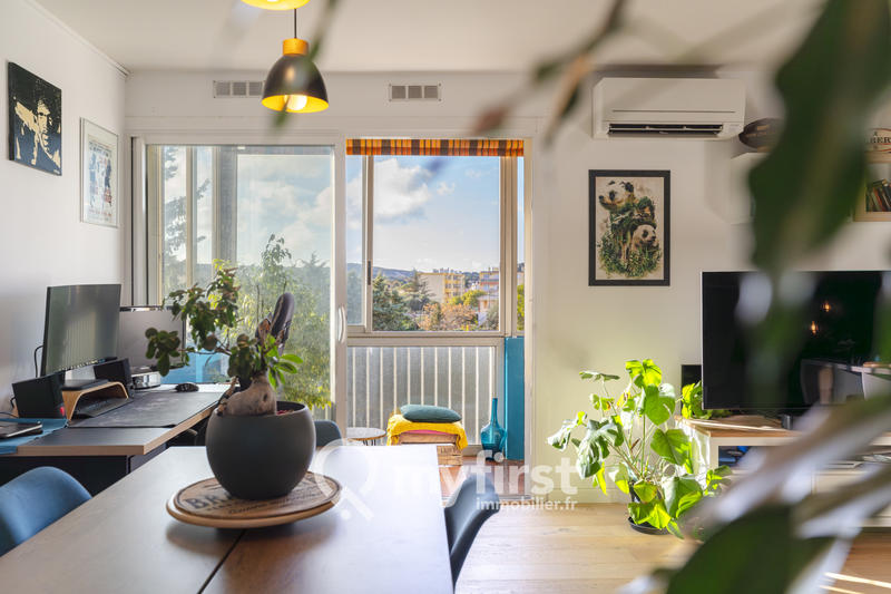 Appartement - 75 m² - 4 pièces