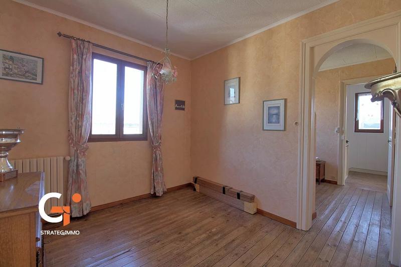 Maison - 144 m² - 8 pièces