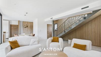 Maison - 135 m² - 4 pièces