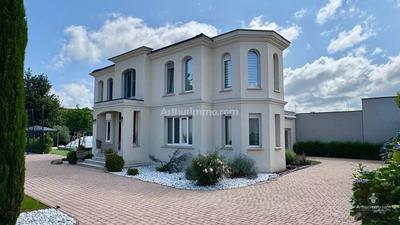 Maison - 164 m² - 7 pièces