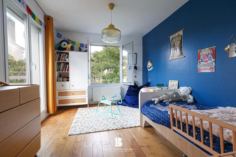 Maison - 180 m² - 8 pièces