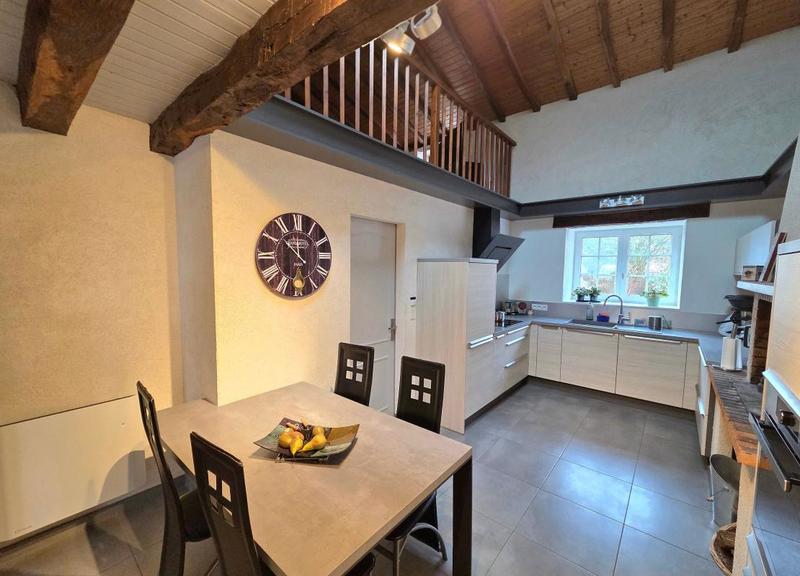 Maison - 147 m² - 4 pièces