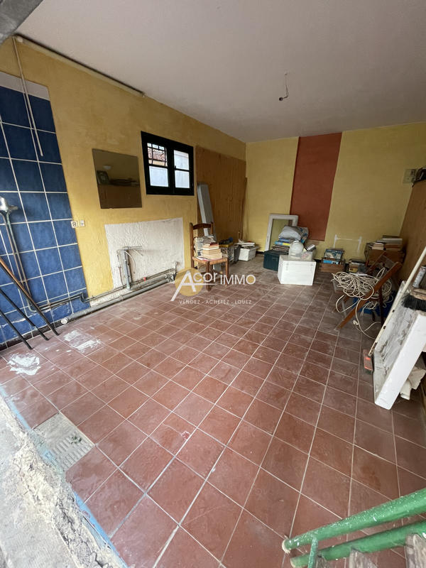 Parking / Garage - 18 m²