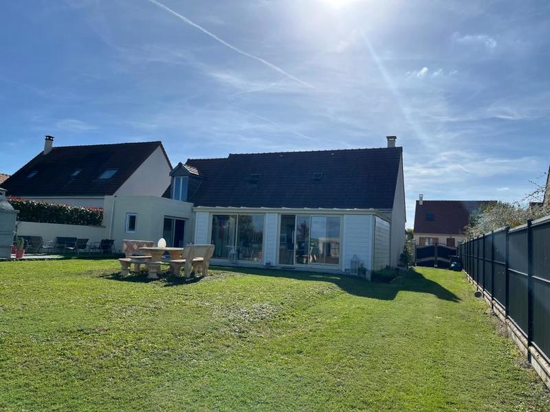 Maison - 170 m² - 5 pièces