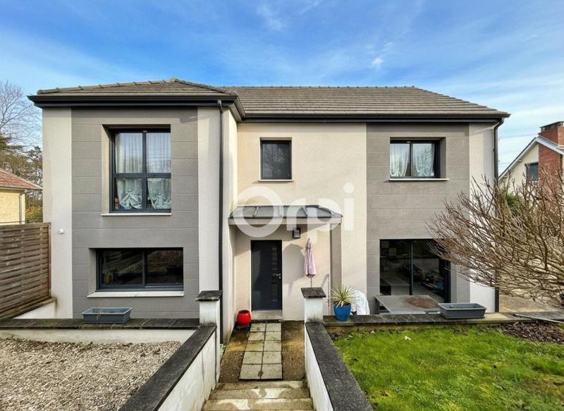 Maison - 150 m² - 6 pièces