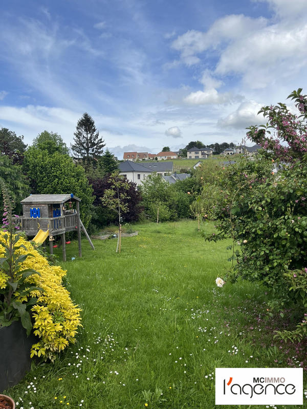 Maison traditionnelle - 195 m² - 6 pièces