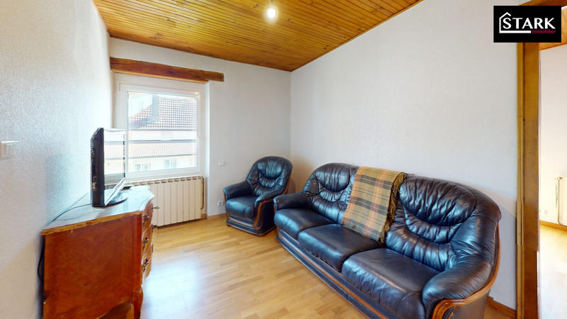 Maison - 140 m² - 10 pièces