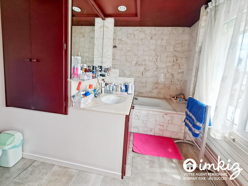 Maison - 159 m² - 7 pièces