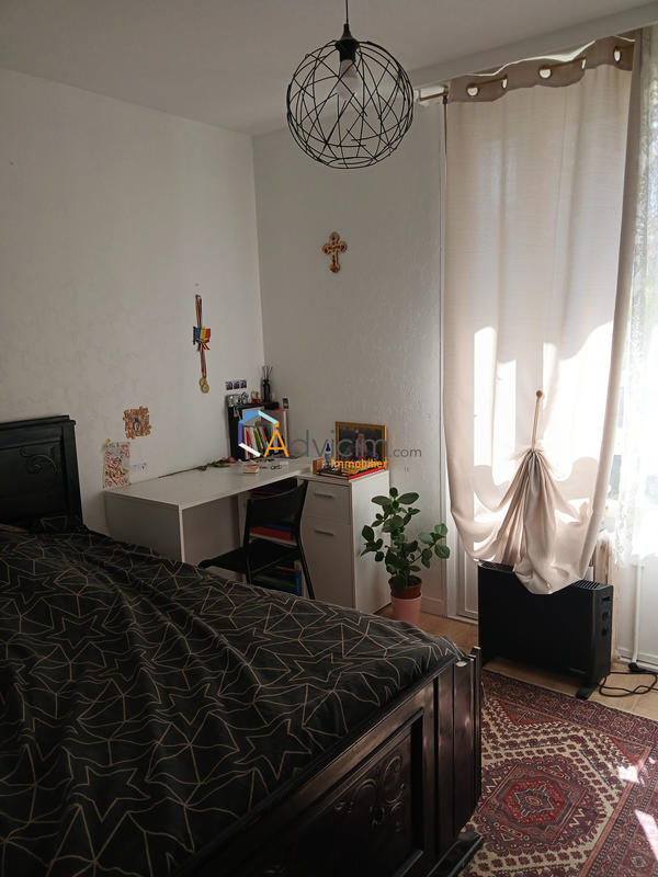 Maison traditionnelle - 105 m² - 5 pièces