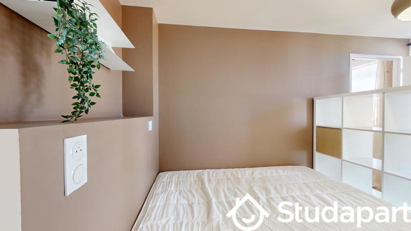 Chambre - 11 m² - 1 pièce