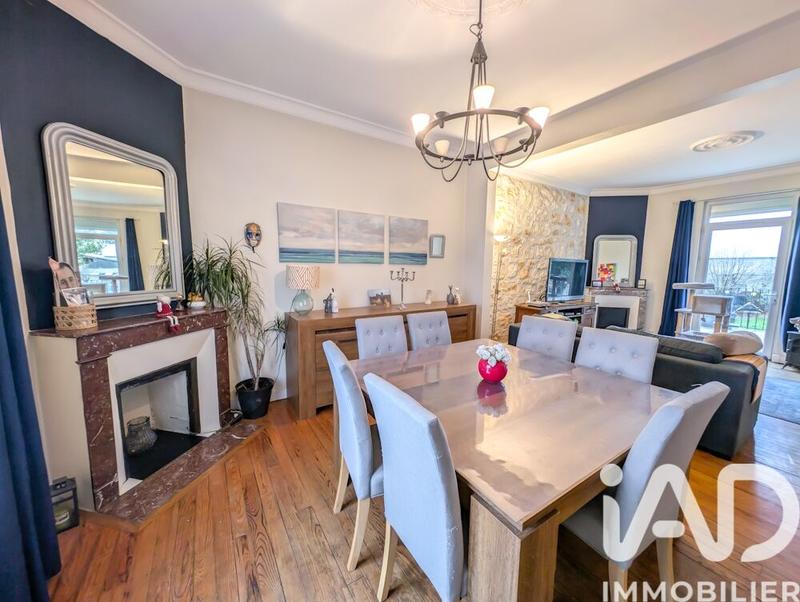 Maison - 121 m² - 6 pièces