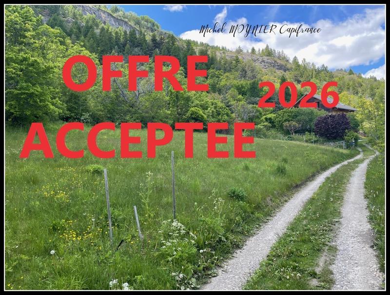 Terrain constructible - 744 m²