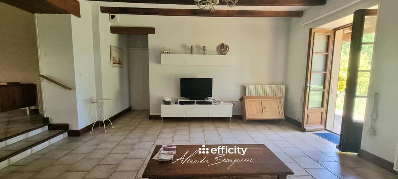 Maison - 174 m² - 7 pièces