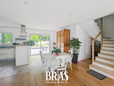 Maison - 156 m² - 6 pièces