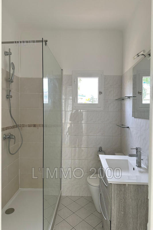 Villa - 100 m² - 5 pièces