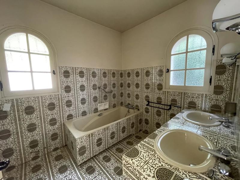 Villa - 164 m² - 7 pièces