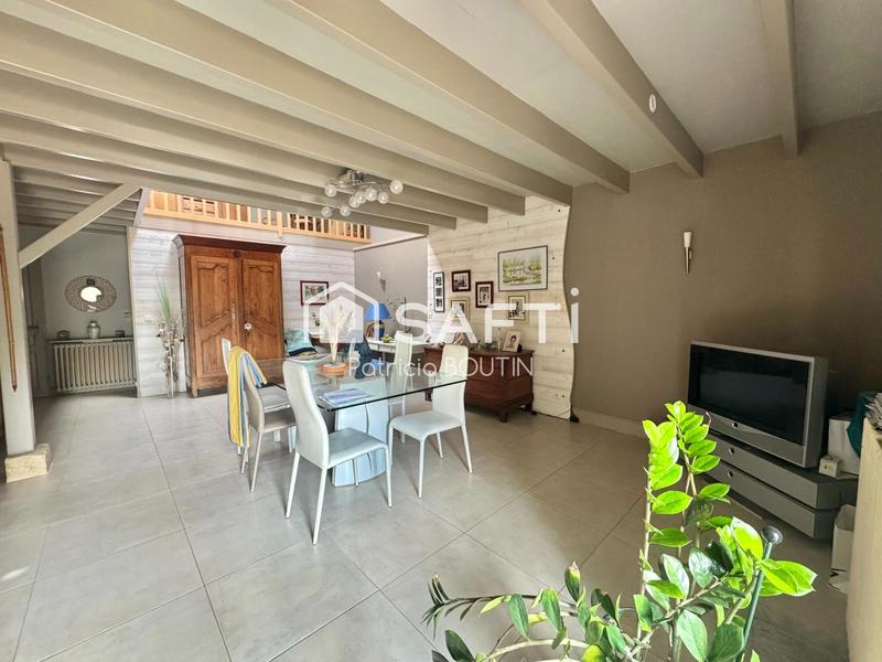 Maison - 265 m² - 8 pièces