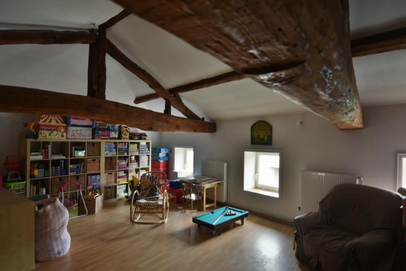 Maison - 270 m² - 9 pièces