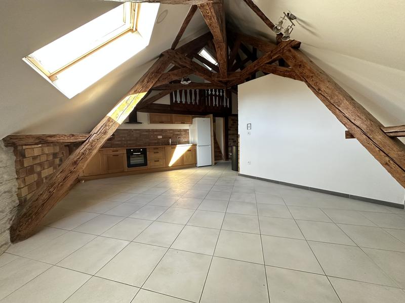 Appartement - 96 m² - 3 pièces