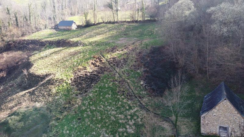 Grange - 120 m² - 2 pièces