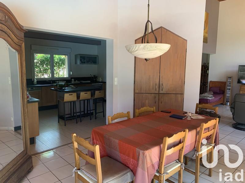 Maison de maîtres - 200 m² - 11 pièces