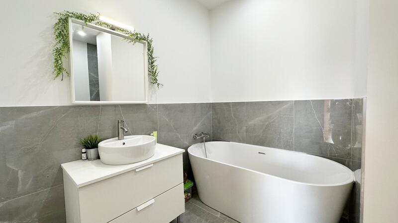 Villa - 250 m² - 7 pièces