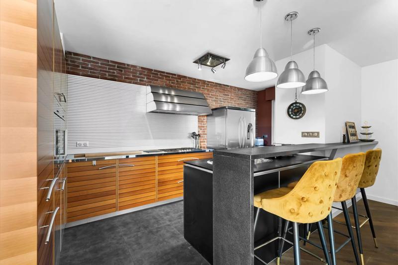 Appartement - 156 m² - 5 pièces