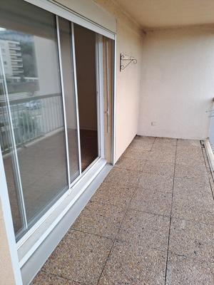 Appartement - 77 m² - 3 pièces