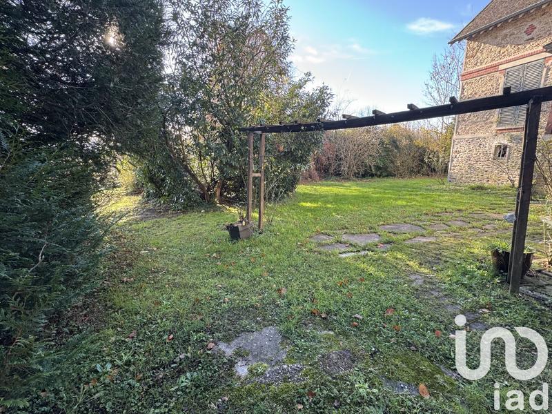 Maison - 220 m² - 11 pièces