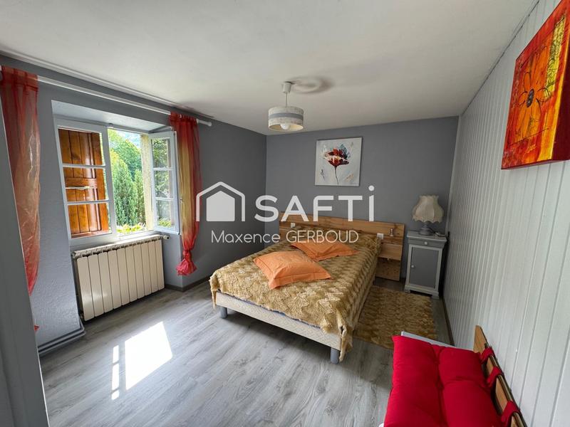 Maison - 184 m² - 8 pièces