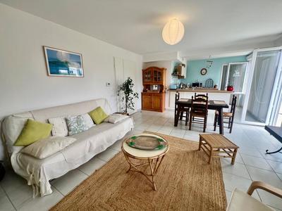 Maison - 93 m² - 5 pièces