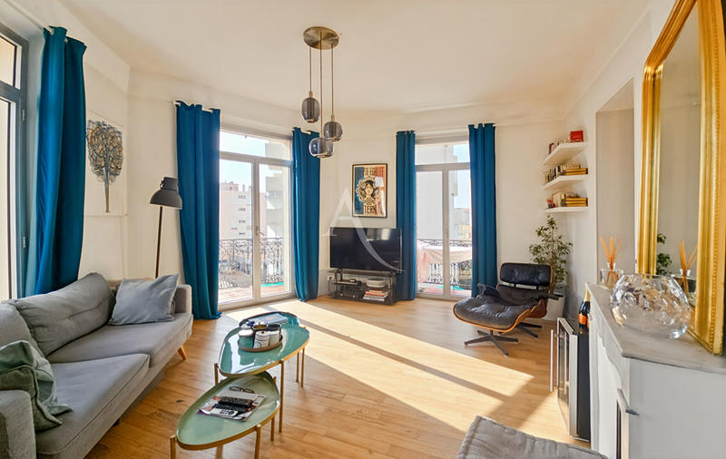 Appartement - 97 m² - 4 pièces