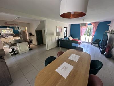 Maison - 135 m² - 6 pièces