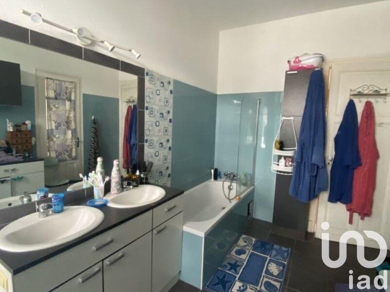 Maison - 225 m² - 7 pièces