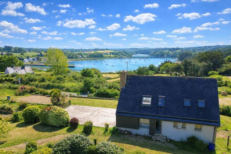 Maison - 121 m² - 5 pièces