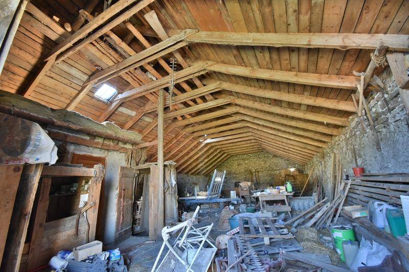 Maison en pierre - 350 m² - 3 pièces