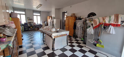 Maison - 174 m² - 9 pièces