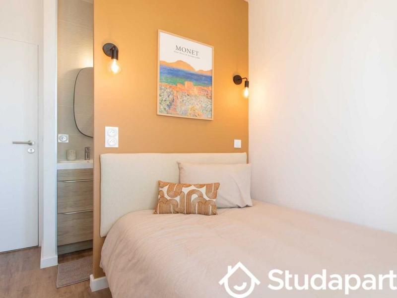 Appartement - 240 m² - 1 pièce