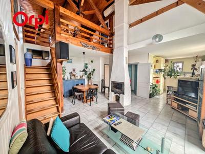 Maison - 96 m² - 4 pièces