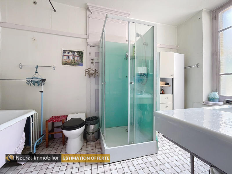 Appartement - 150 m² - 6 pièces