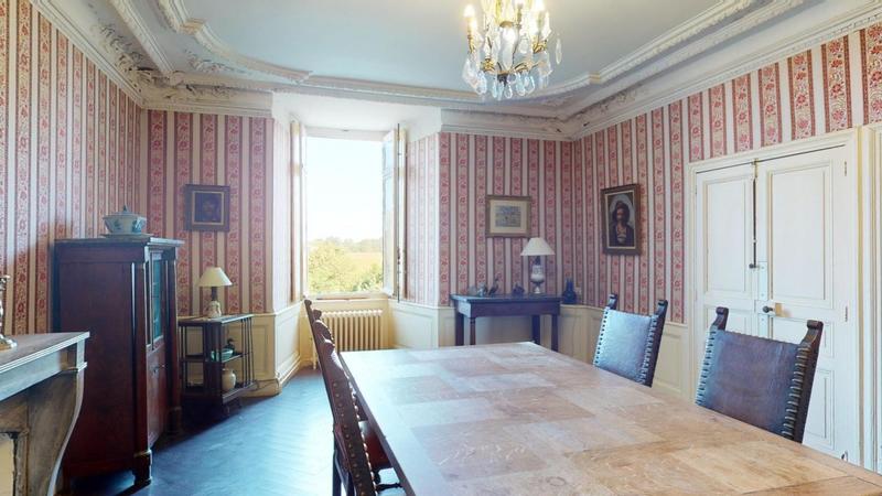 Château - 1 000 m² - 10 pièces