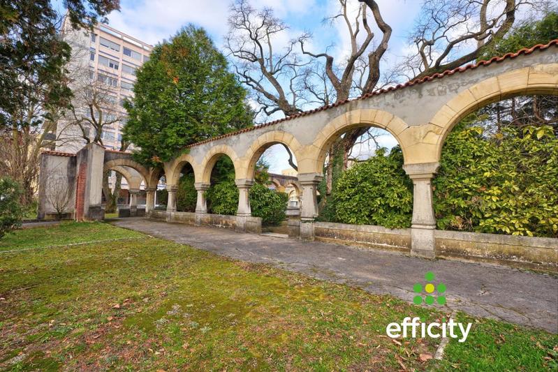 Appartement - 86 m² - 4 pièces