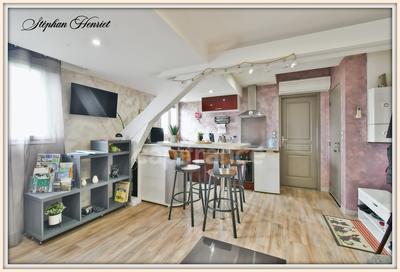 Immeuble - 264 m² - 15 pièces