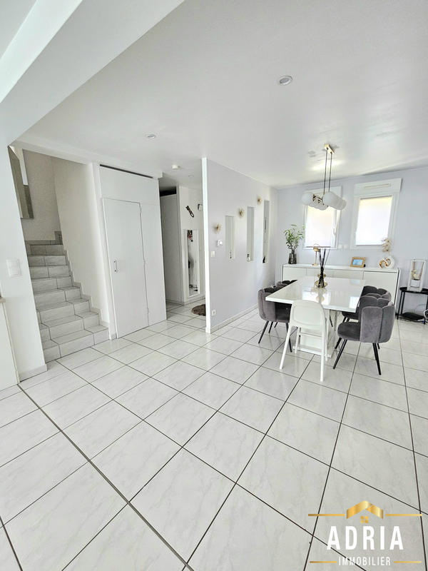 Maison traditionnelle - 100 m² - 4 pièces